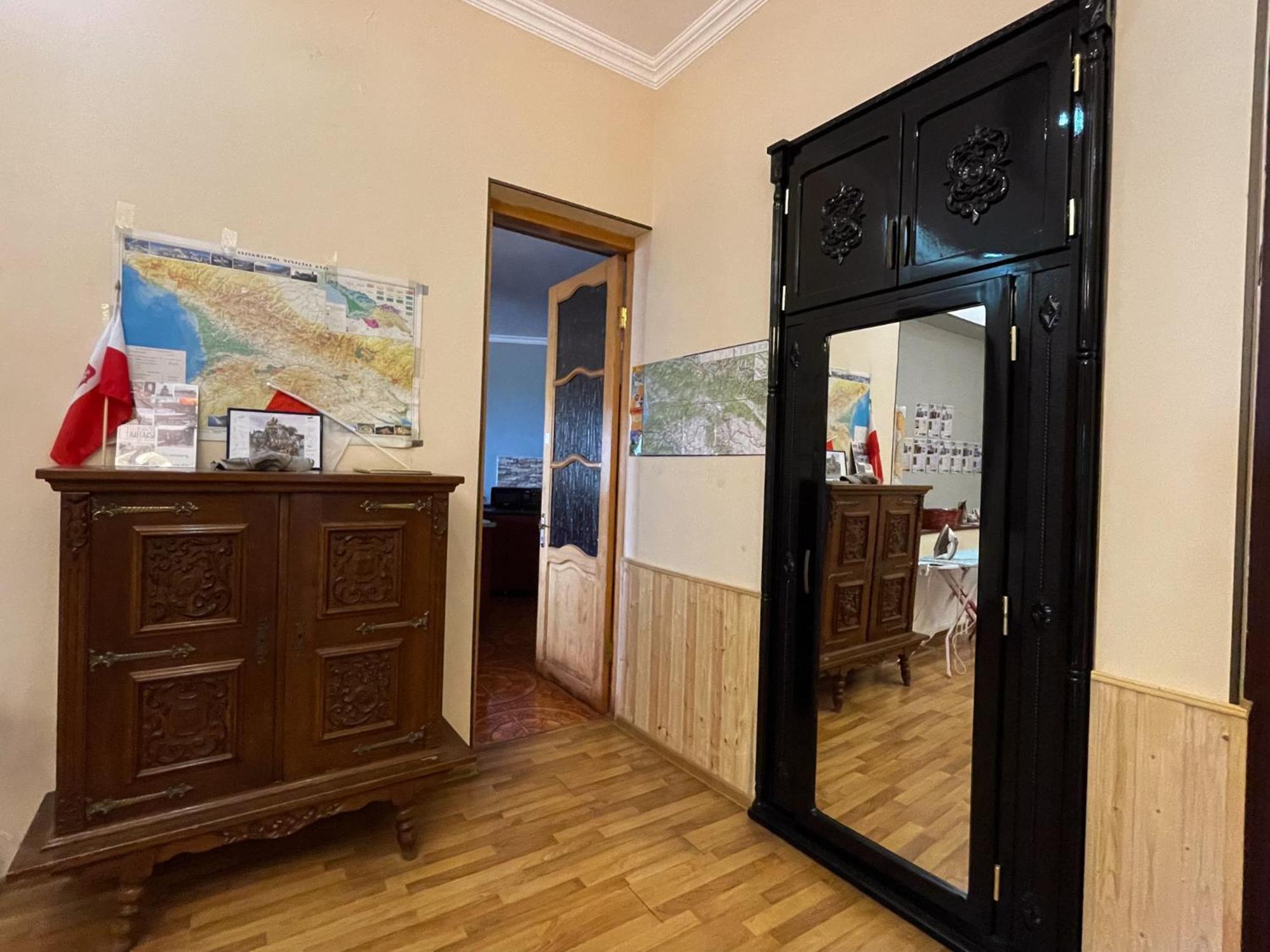 Hostel Kutaisi by Kote Bagian luar foto