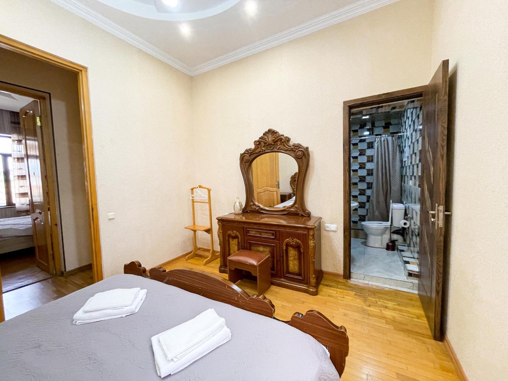 Hostel Kutaisi by Kote Ruang foto