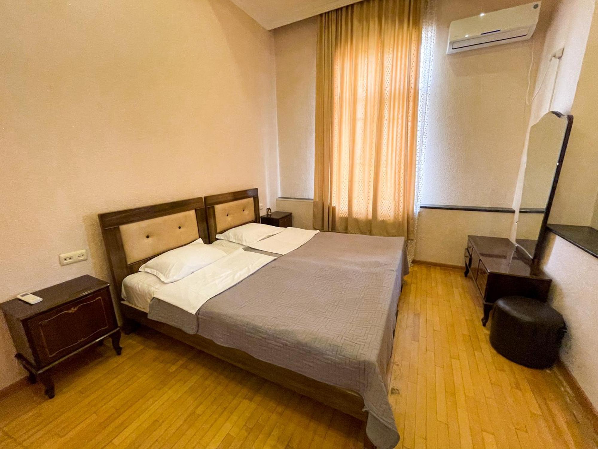 Hostel Kutaisi by Kote Bagian luar foto